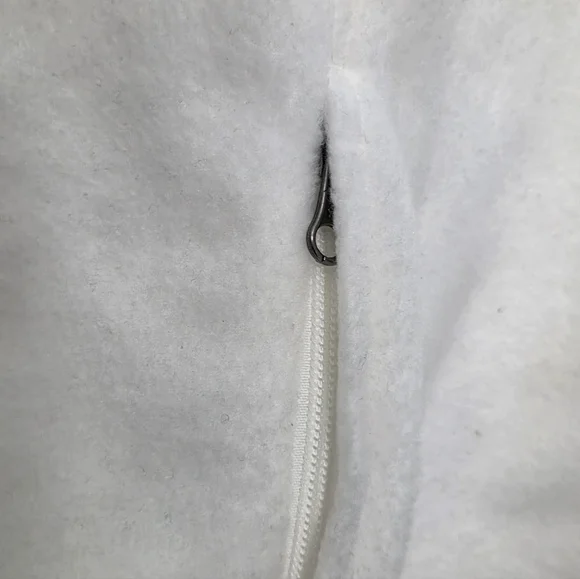 Columbia Soft White Sleeveless Fleece - Picture 5 of 11